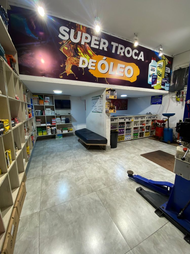 Chegue e agende na WR Troca de Óleo